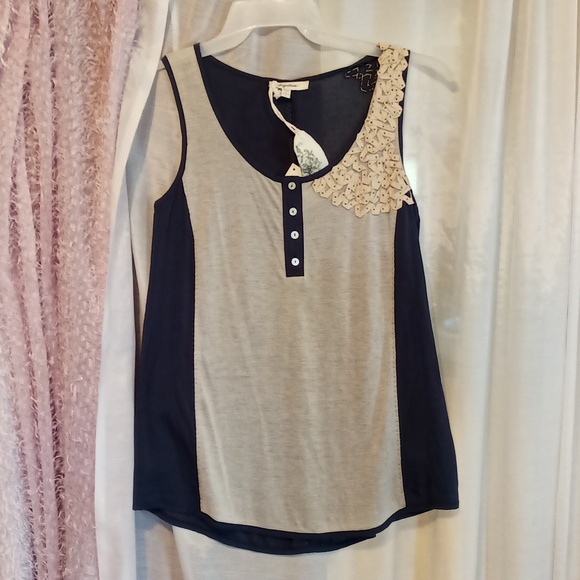 Women's size small tank top - Picture 1 of 8